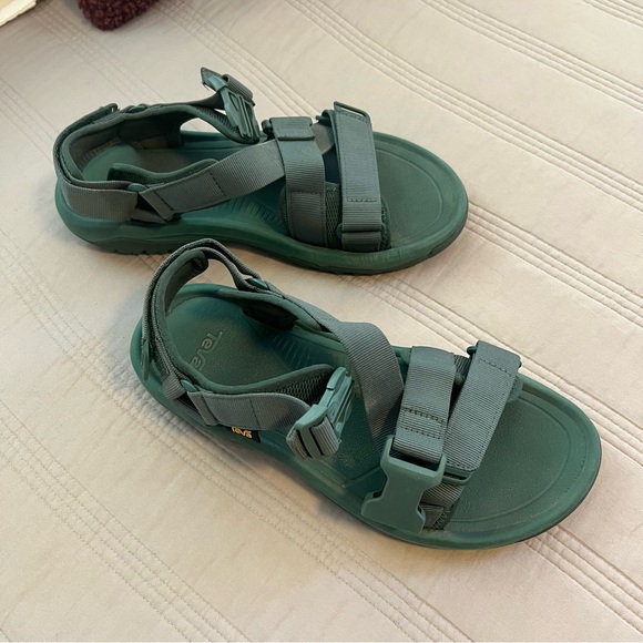 Teva Green Sandals Hurricane Verge Women’s 10 Outdoor Velcro Clip Buckles - Picture 3 of 7